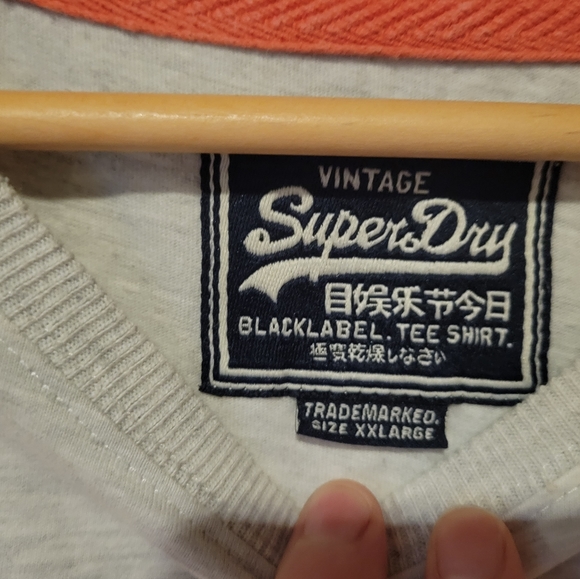 Superdry t-shirt - Picture 2 of 2